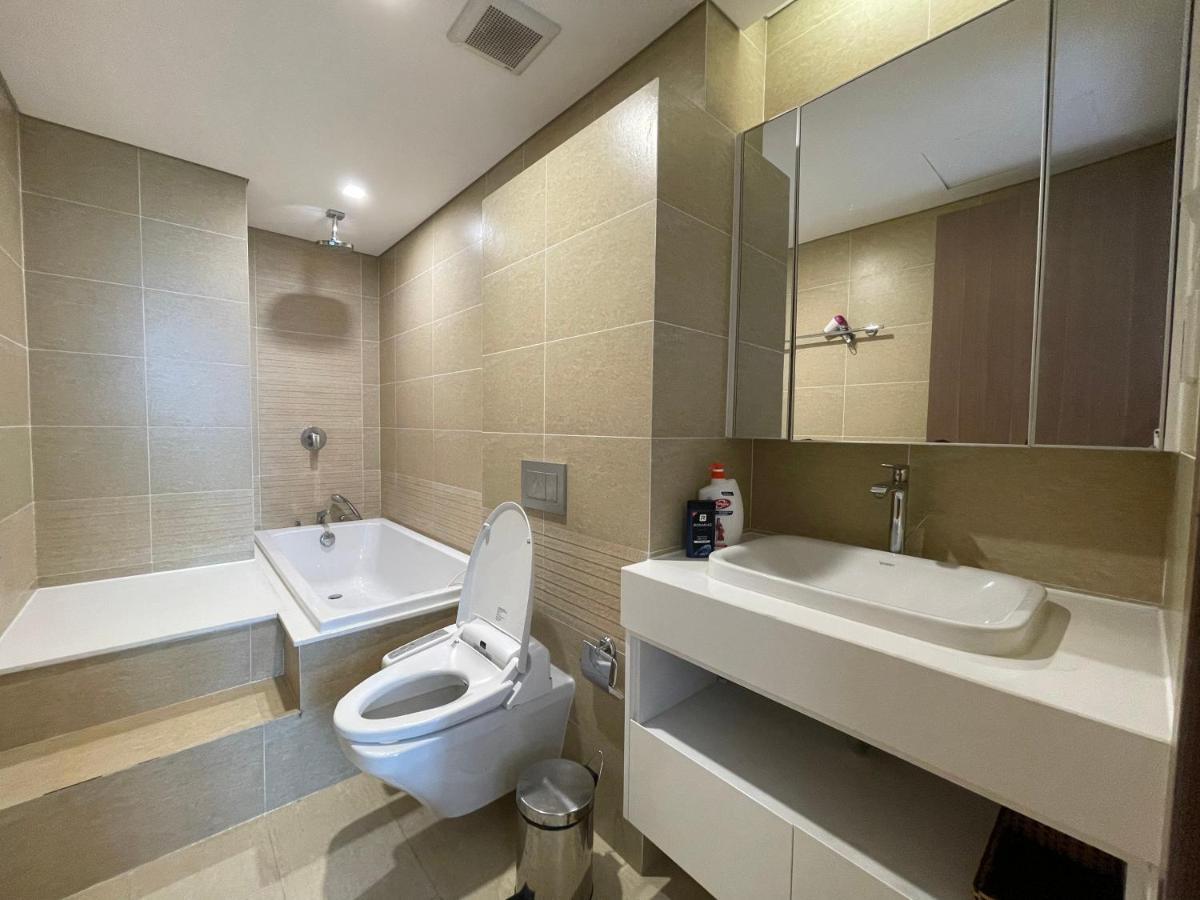 Pangsapuri 81 m² dengan 2 bilik tidur dan 2 bilik mandi peribadi di Daerah Ba Dinh Hanoi Luaran gambar