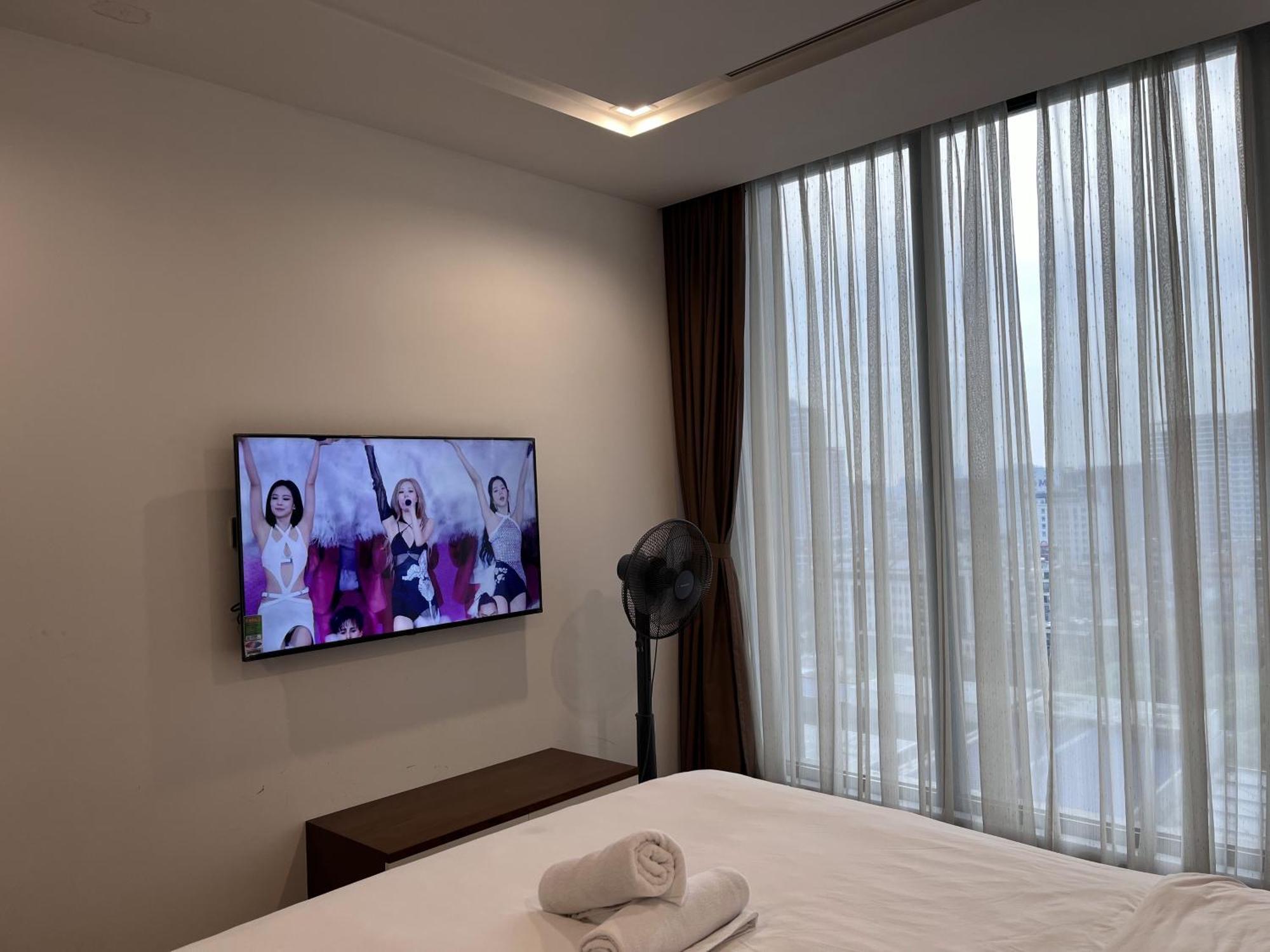 Pangsapuri 81 m² dengan 2 bilik tidur dan 2 bilik mandi peribadi di Daerah Ba Dinh Hanoi Luaran gambar